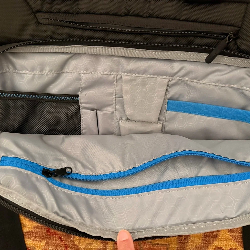Dell Black Men's Laptop Messenger Bag